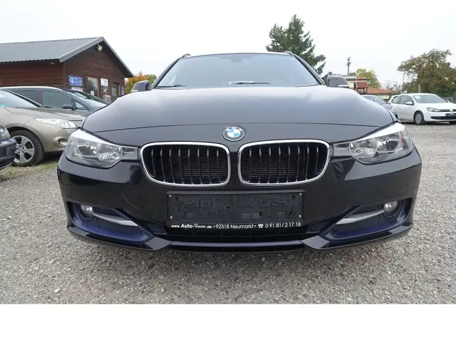 BMW 3 Series view 2