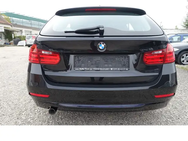BMW 3 Series view 5