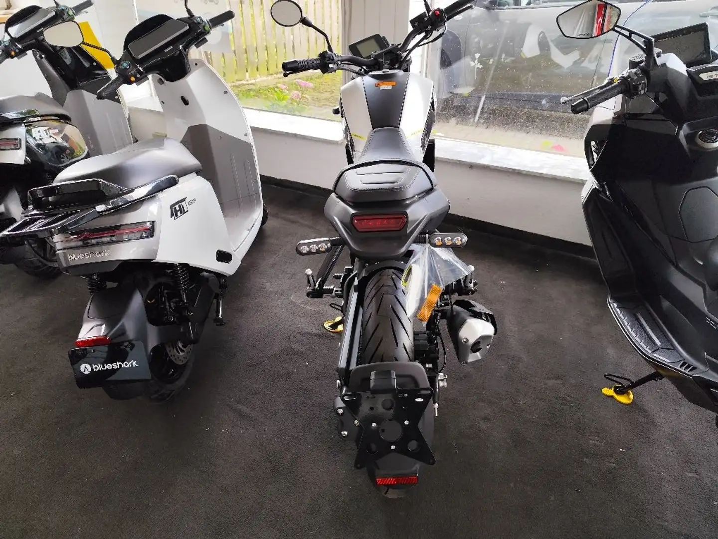 Benelli Leoncino Leoncino 125 Alb - 2