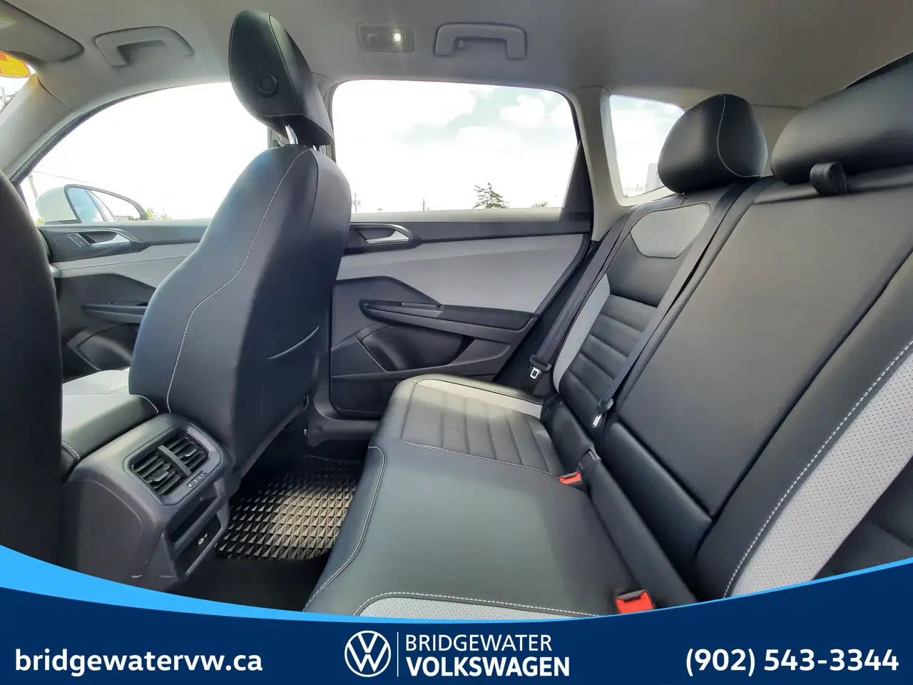 Volkswagen Taos photo Volkswagen Taos