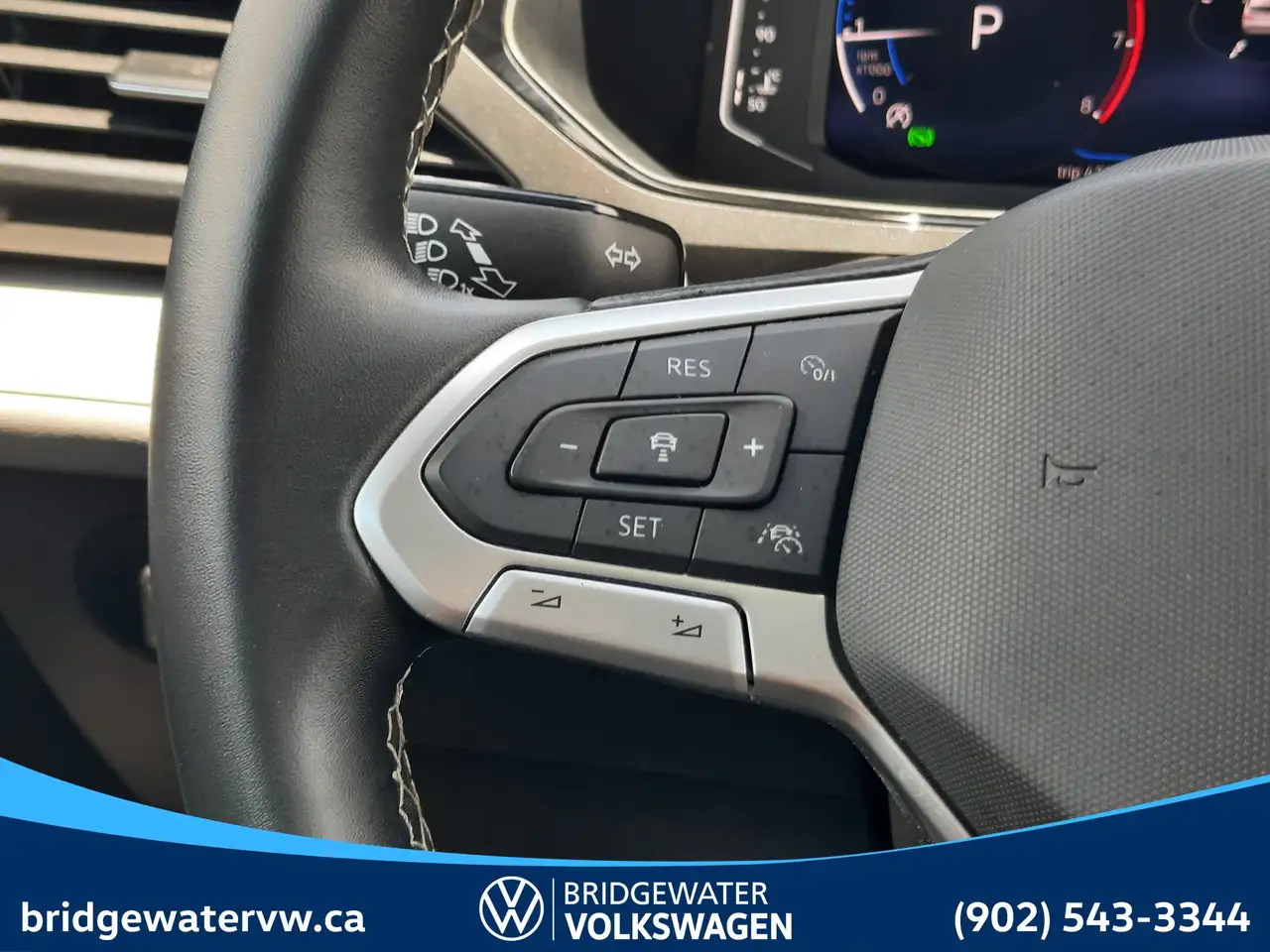 Volkswagen Taos photo Volkswagen Taos