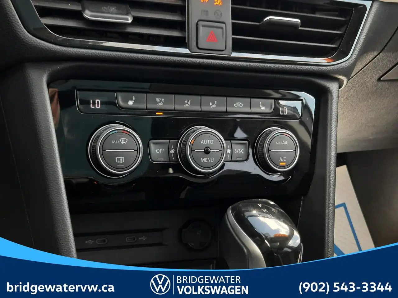 Volkswagen Taos photo Volkswagen Taos