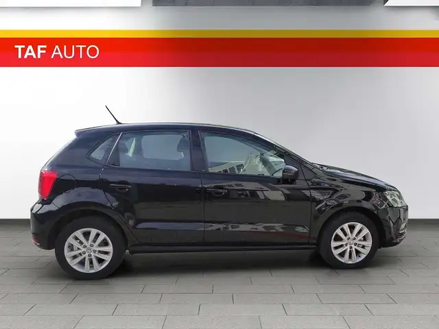 Volkswagen Polo view 6