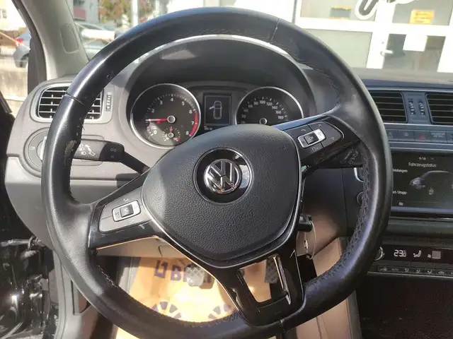 Volkswagen Polo view 13