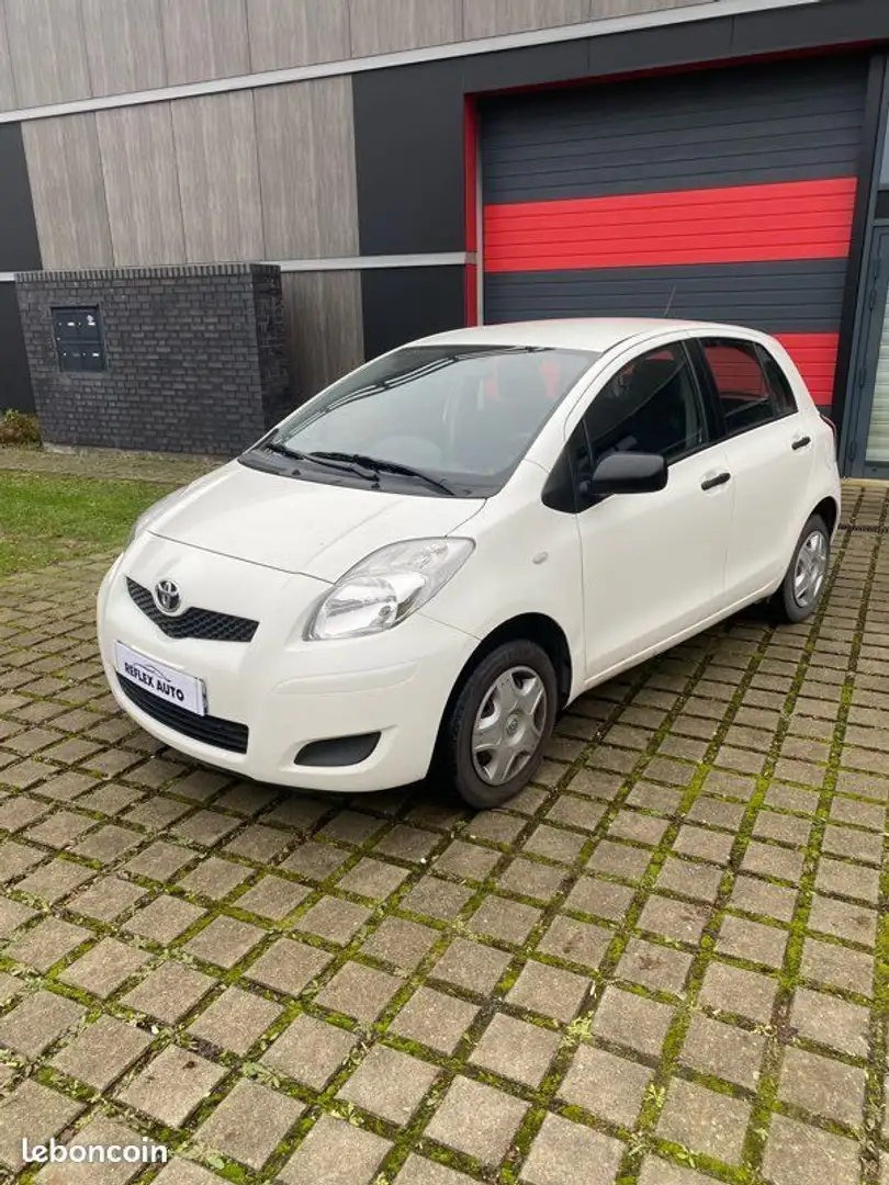 Toyota Yaris 1.0i 4cv 128000kms Blanc - 2