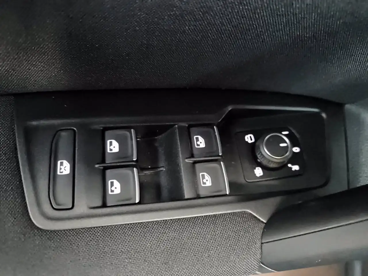 Volkswagen Tiguan 2.0 tdi life 150cv dsg 19