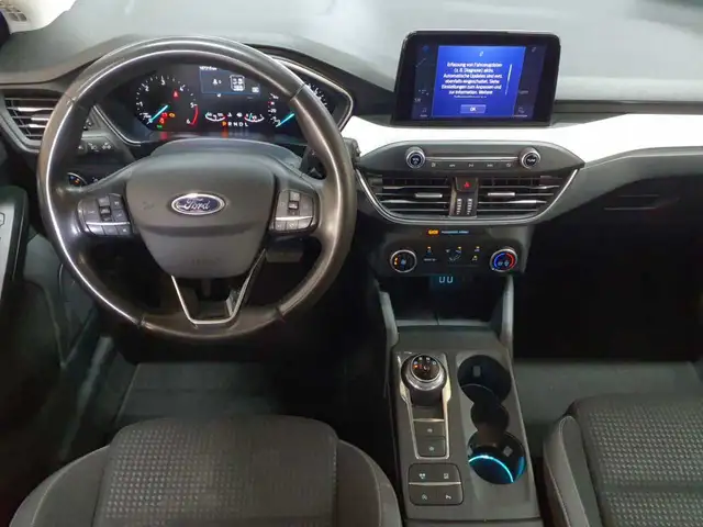 Ford Focus view 6