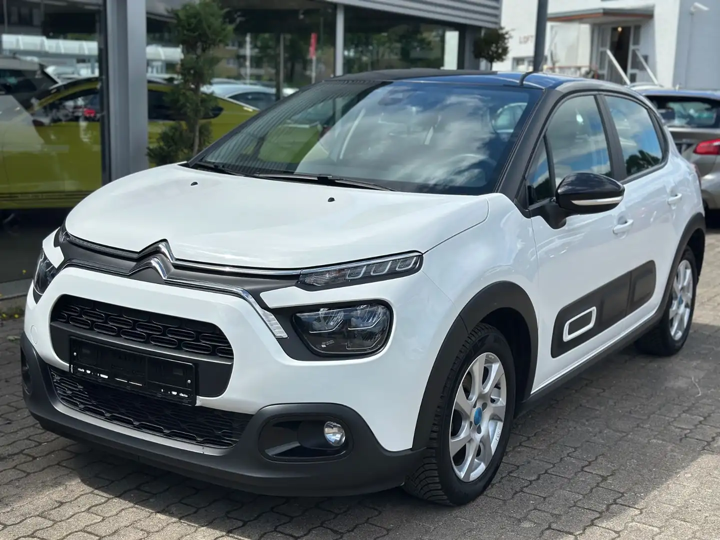Citroen C3 Shine Pack | 1.Hand | Kamera | SHZ | Tempomat Blanc - 1