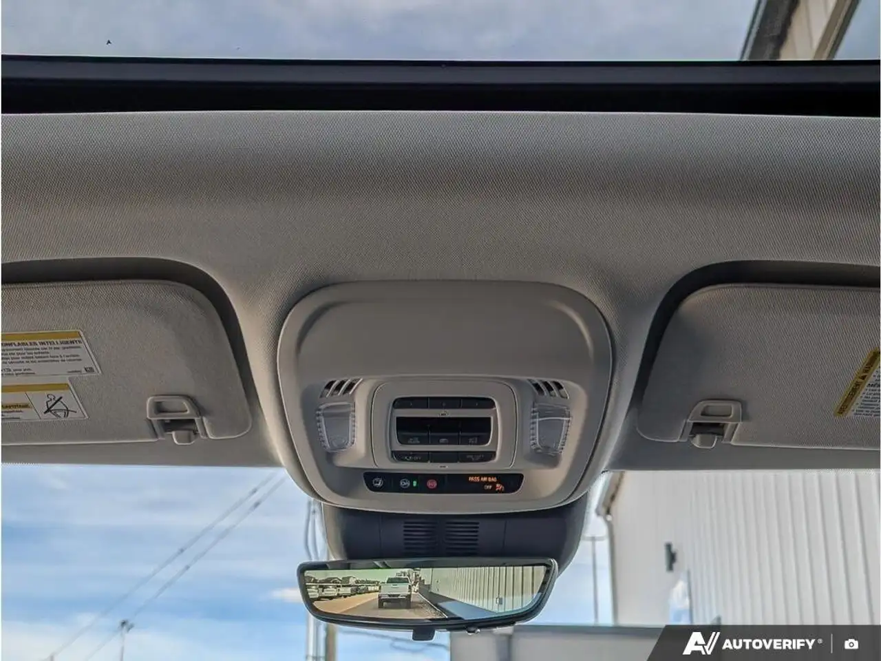 Buick Envision снимка Buick Envision