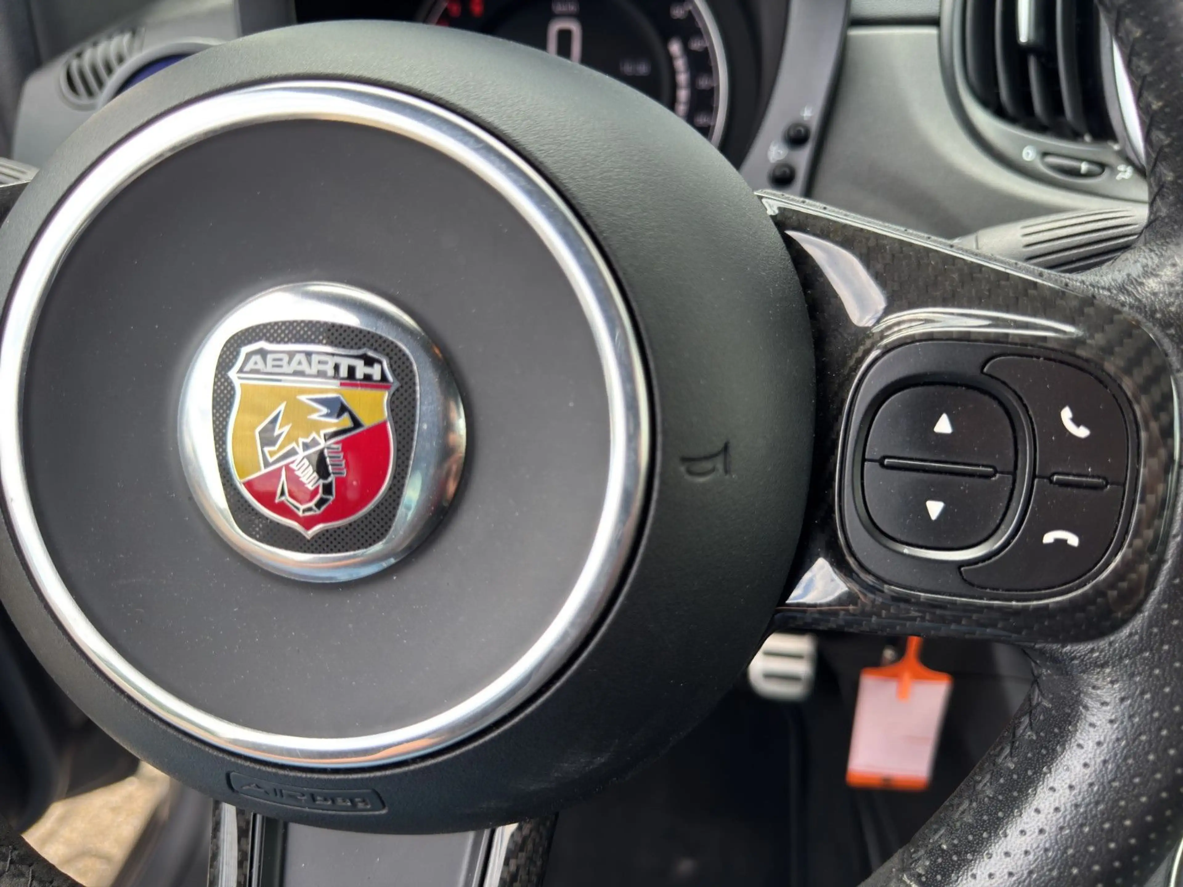 Abarth 595 Competizione — photo 11