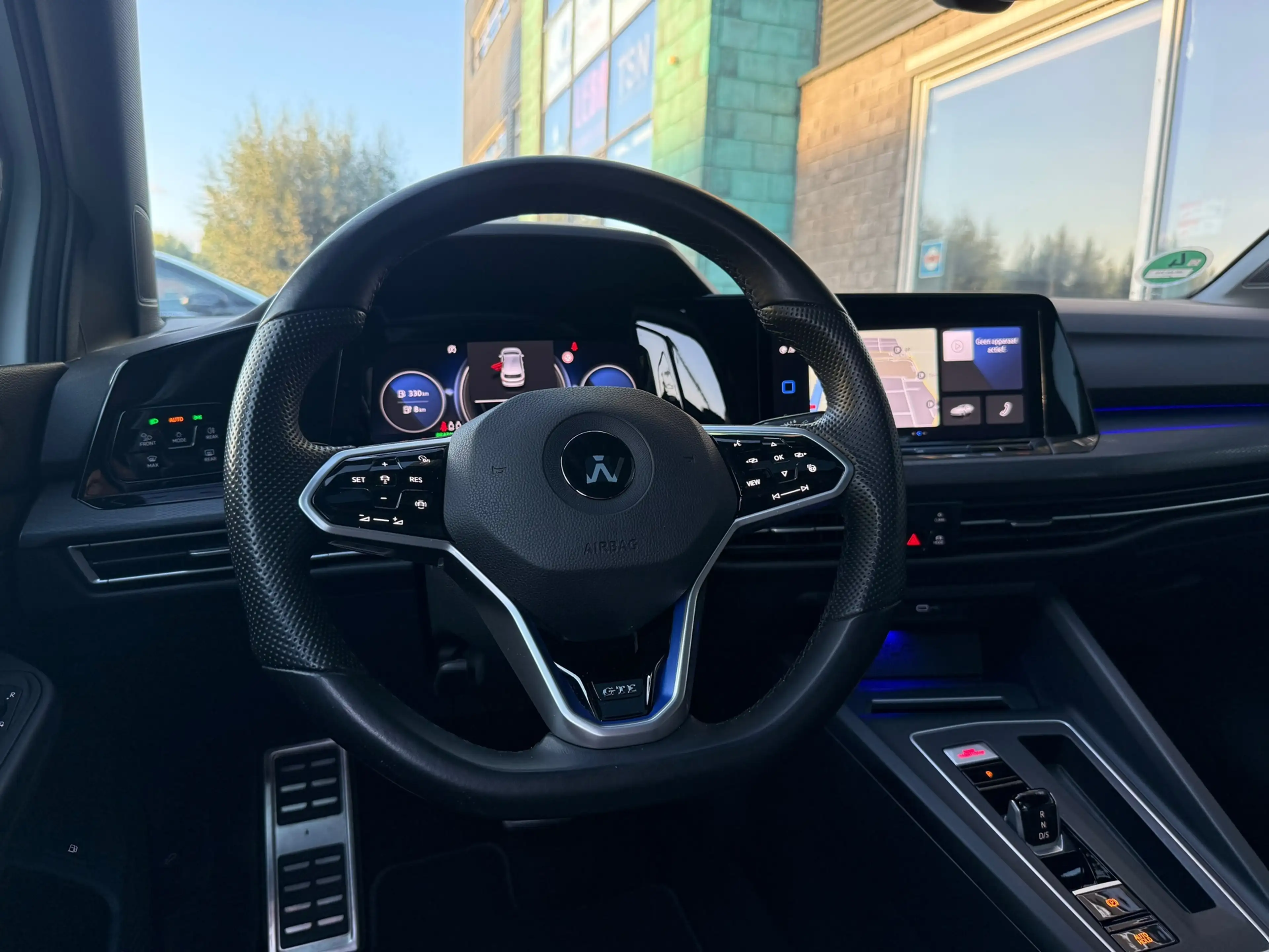 Volkswagen Golf GTE 1.4 eHybrid | PANO | Head-up | IQ Light | Ambient — photo 7