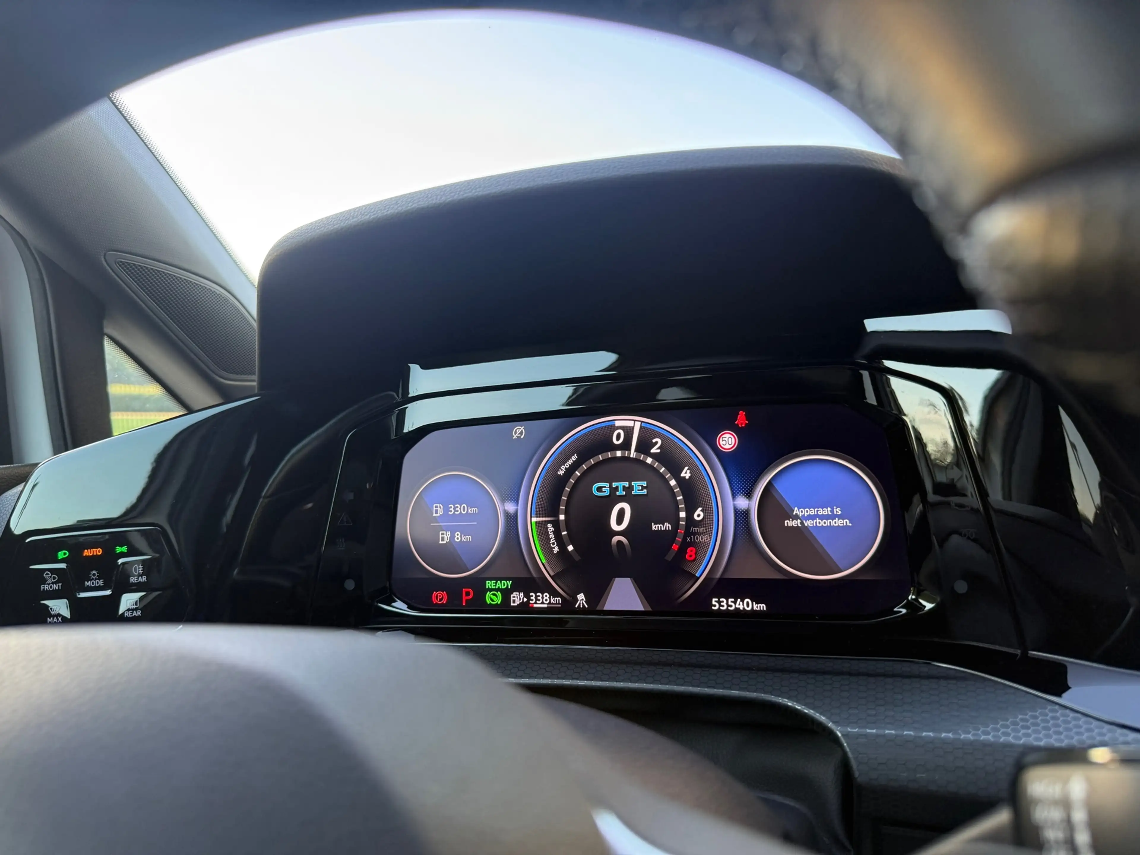 Volkswagen Golf GTE 1.4 eHybrid | PANO | Head-up | IQ Light | Ambient — photo 8