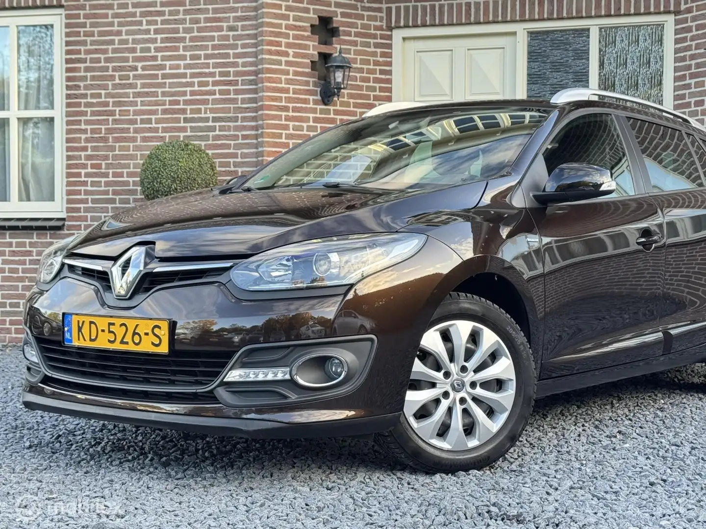 Renault Megane Estate 1.2 TCe Limited *Panodak *Navi *Trekh Bruin - 2