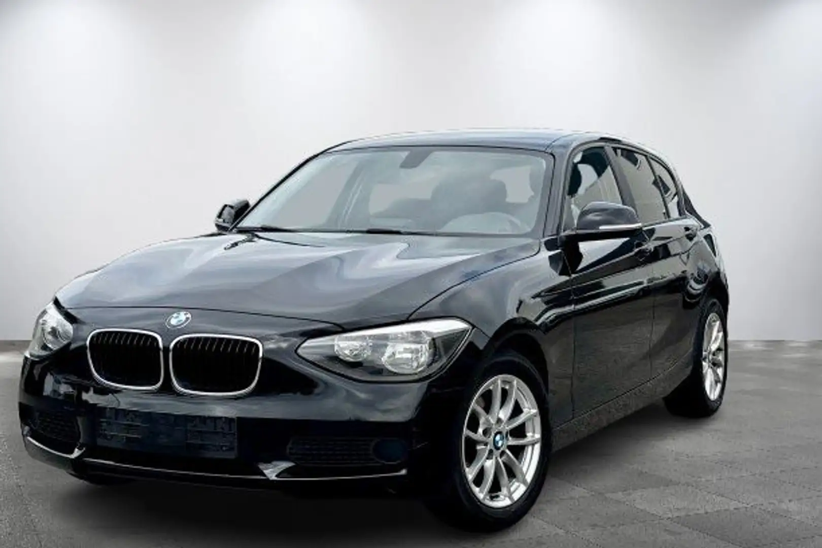 BMW 114 i*SITZHEIZUNG*PDC*MULTIFUNKTIONSLENKR*EURO6* Negro - 1