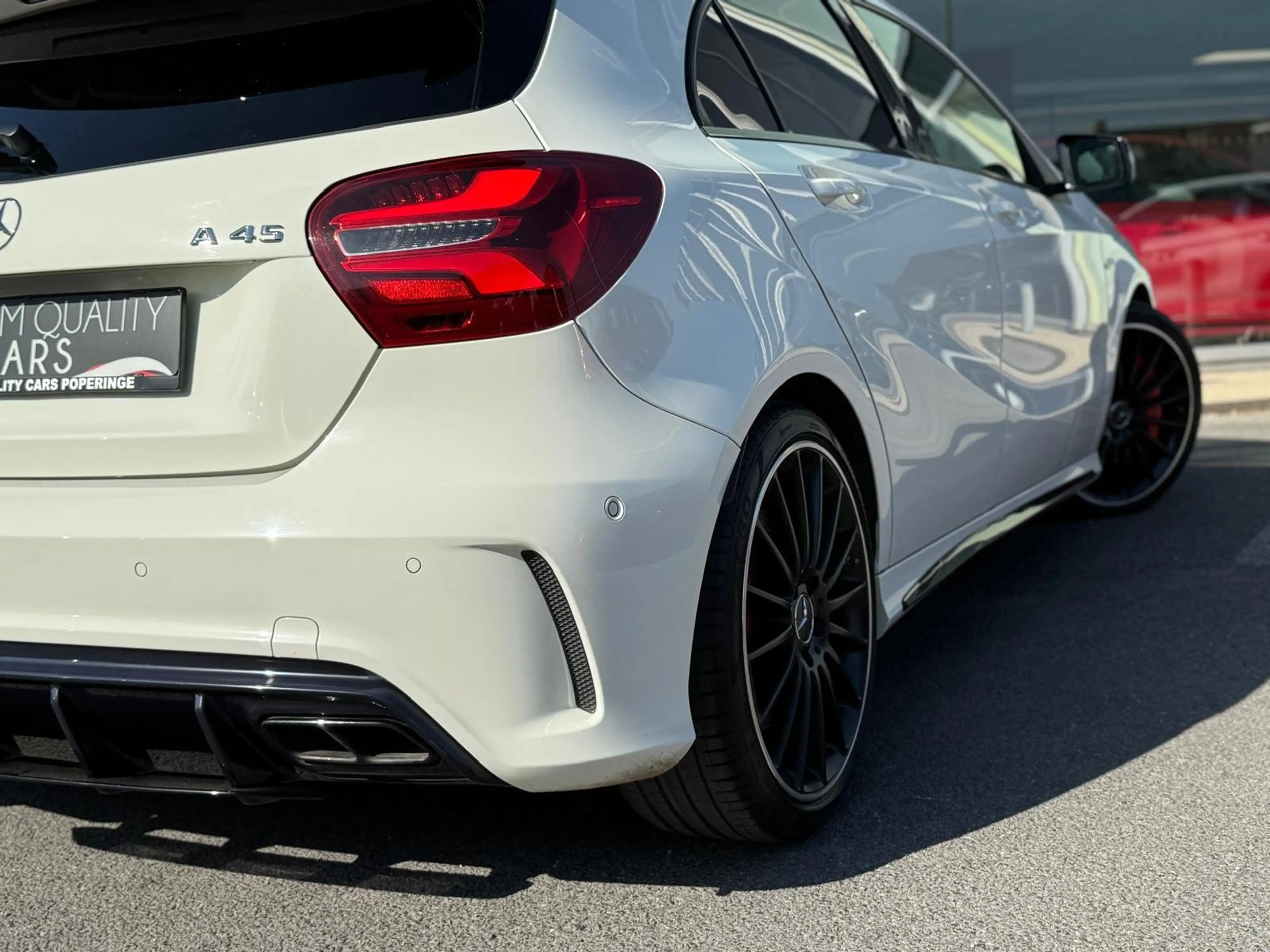 Mercedes-Benz A 45 AMG PANO/ SPORTUITLAAT / CARPLAY / HARMAN KARDON / — photo 12