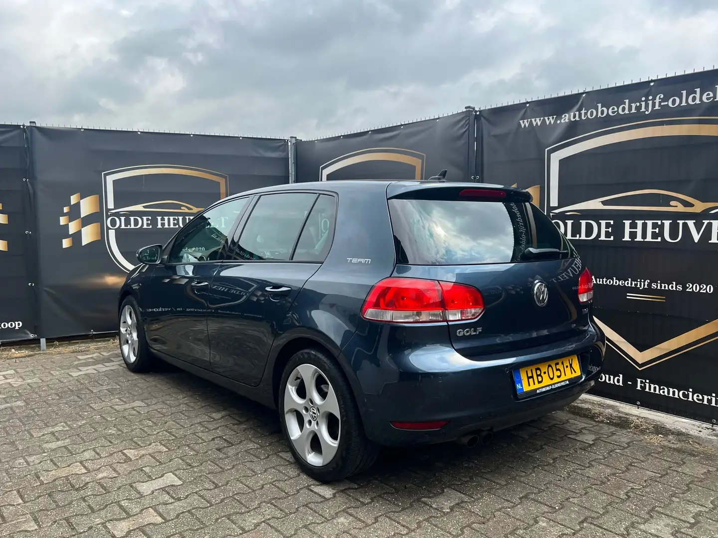 Volkswagen Golf 1.4 TSI Highline Blau - 2