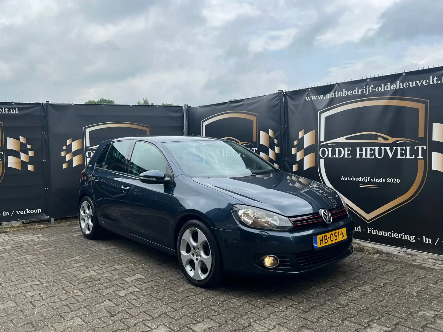Volkswagen Golf 1.4 TSI Highline Blau - 1