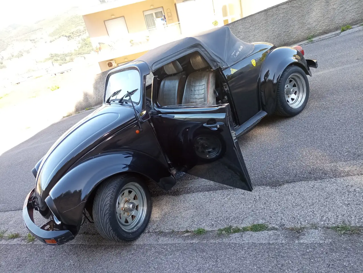 Volkswagen Käfer pelle grigia, foto 3