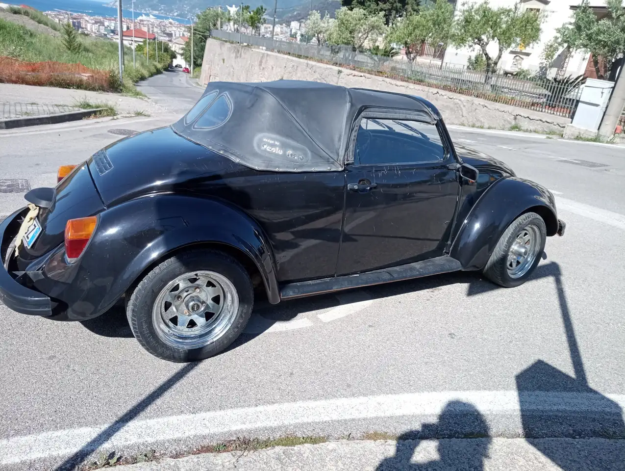 Volkswagen Käfer pelle grigia, foto 2