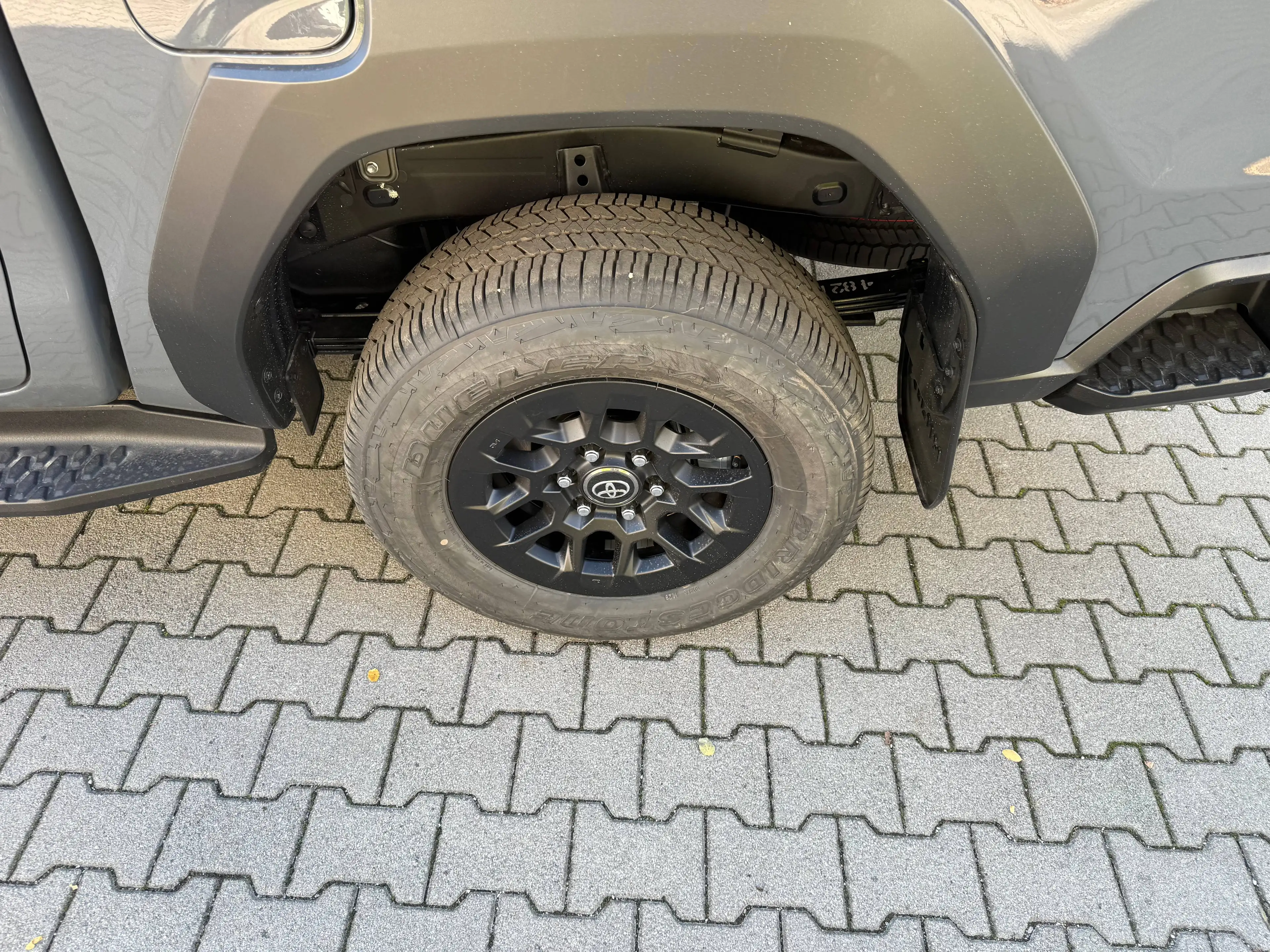 Toyota Hilux HiLux 4x4 Double Cab Autm. Active,Navi,TWW,Kamera,PDC,Alu — photo 8