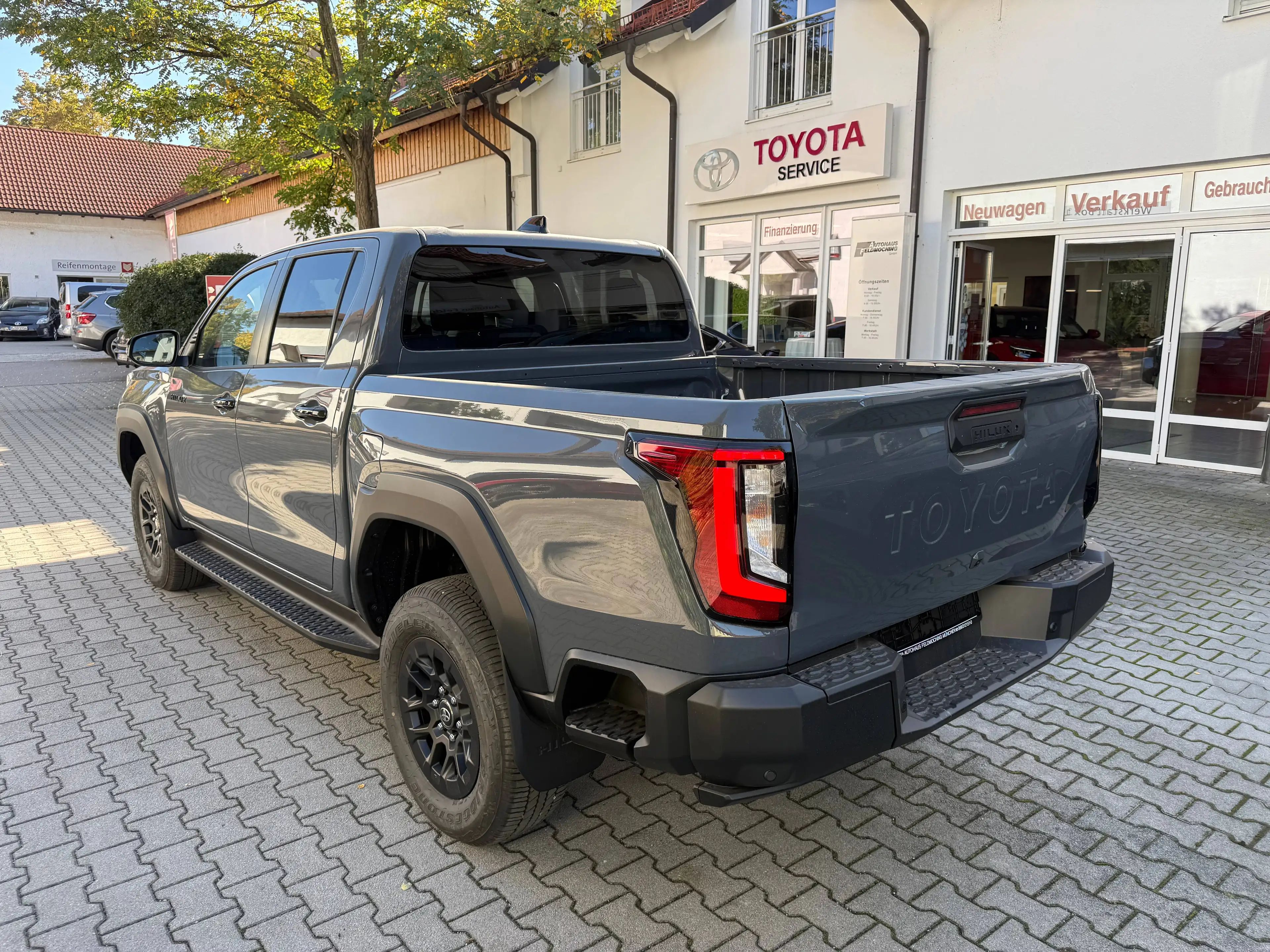 Toyota Hilux HiLux 4x4 Double Cab Autm. Active,Navi,TWW,Kamera,PDC,Alu — photo 5