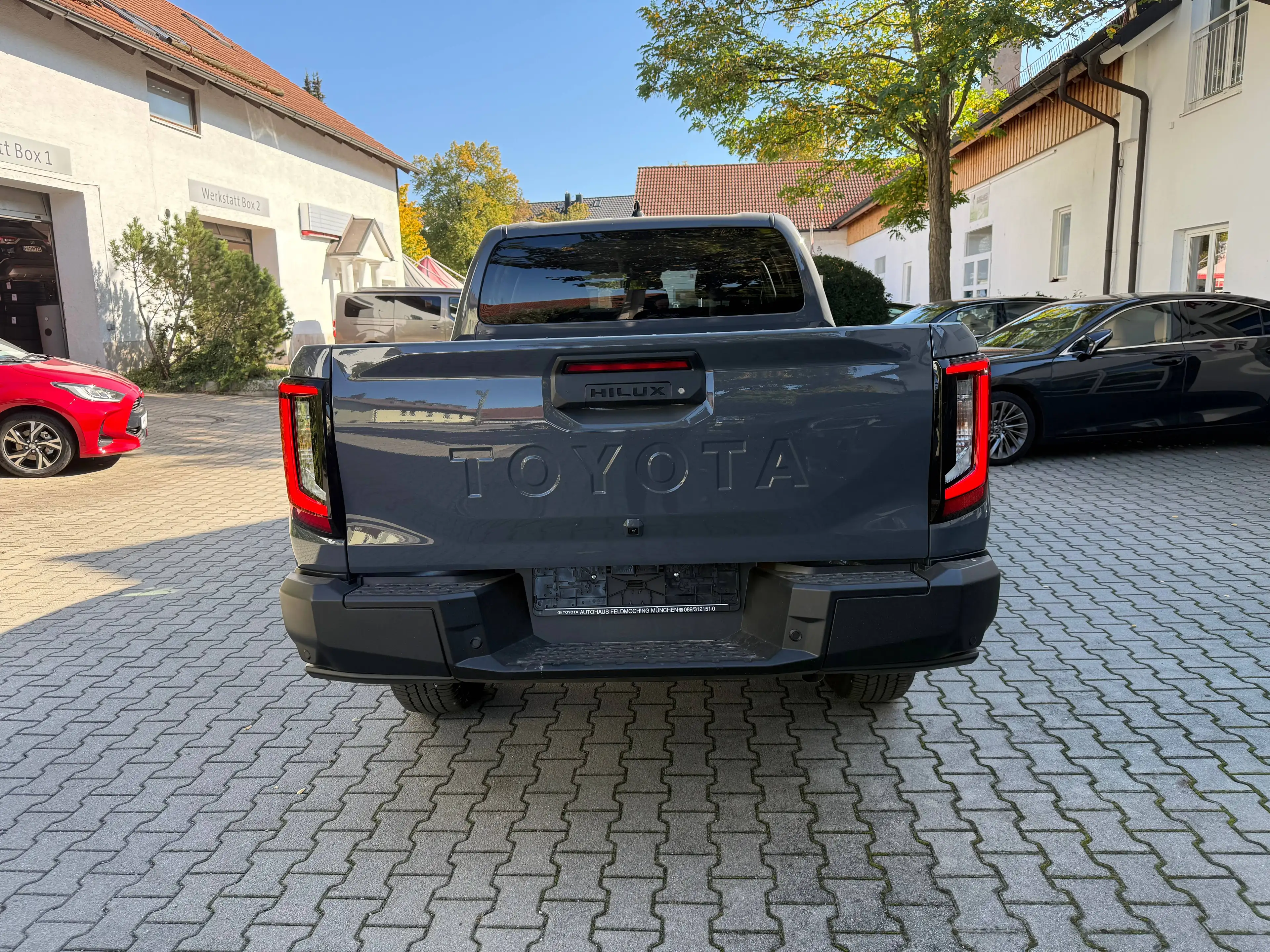 Toyota Hilux HiLux 4x4 Double Cab Autm. Active,Navi,TWW,Kamera,PDC,Alu — photo 6
