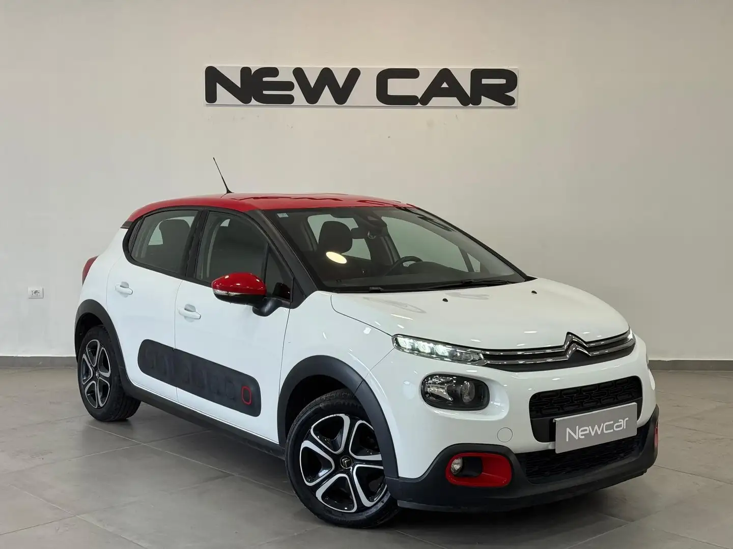 Citroen C3 C3 PureTech 83 S&S Shine Bianco - 2