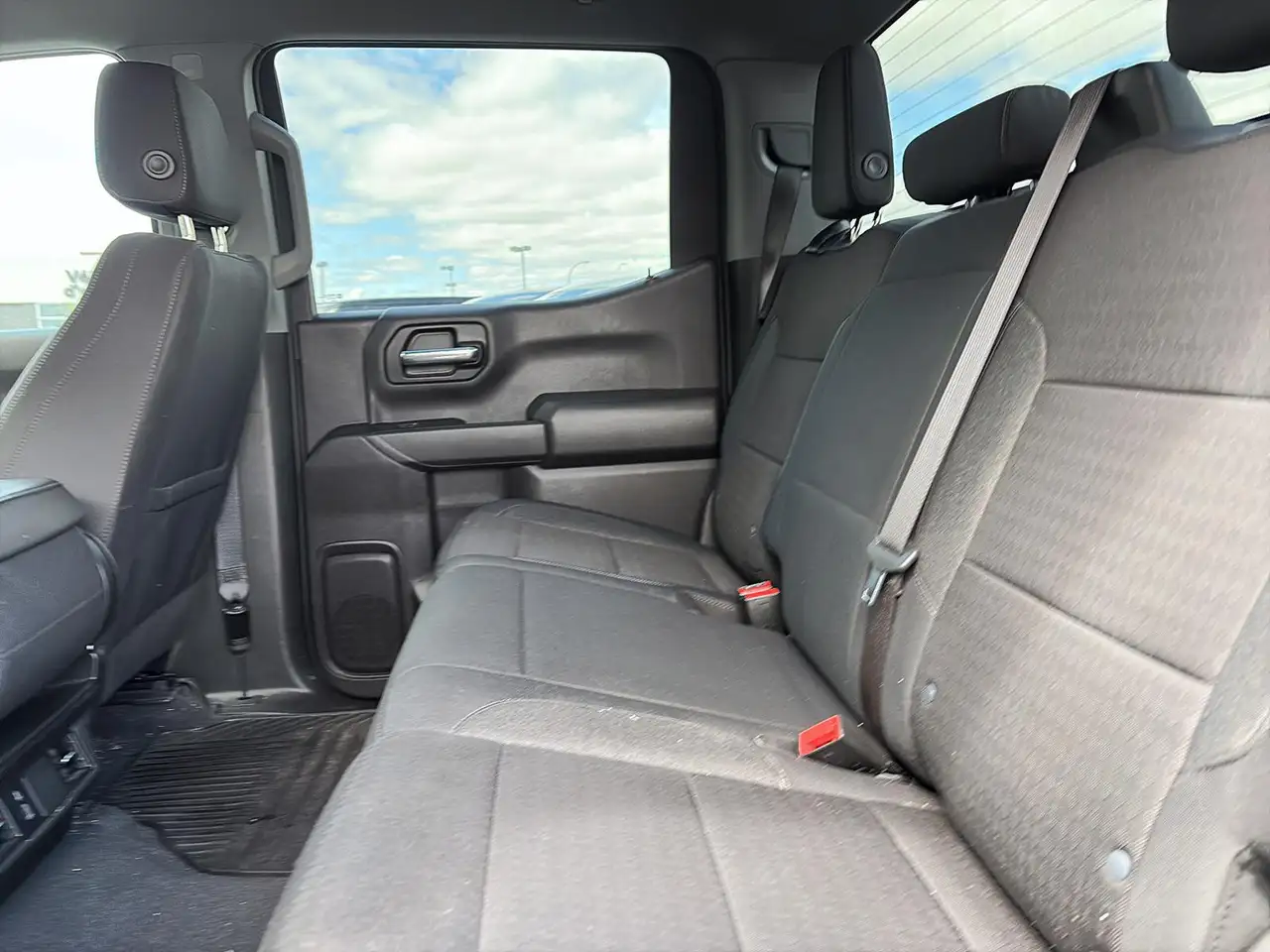 Chevrolet Silverado 1500 снимка Chevrolet Silverado 1500
