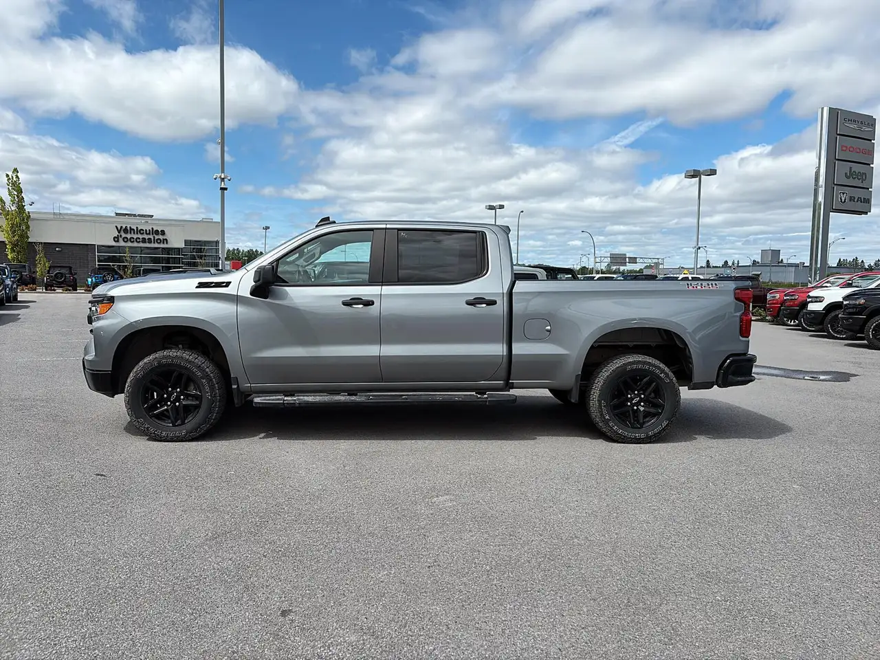 Chevrolet Silverado 1500 снимка Chevrolet Silverado 1500