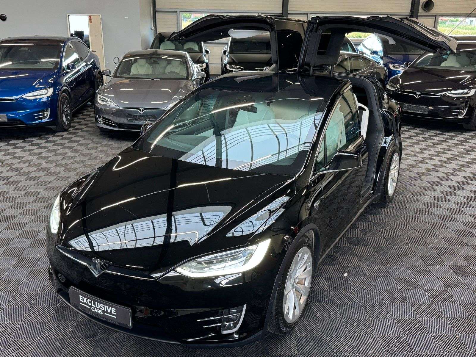 Second hand Tesla Model X electro