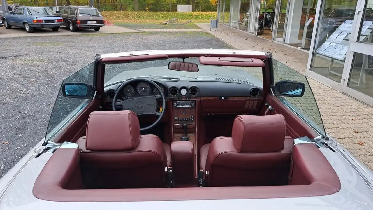 Mercedes-Benz SL 560, foto 6