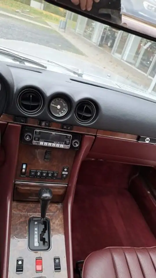 Mercedes-Benz SL 560, foto 12