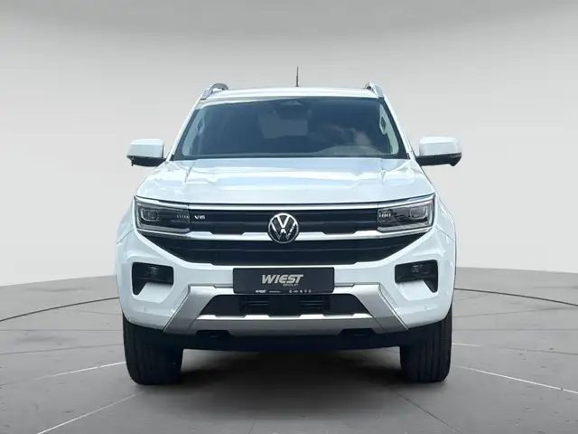 Volkswagen Amarok view 3