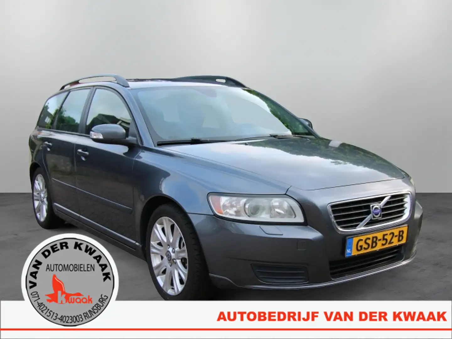 Volvo V50 2.5 T5 Momentum Grijs - 1