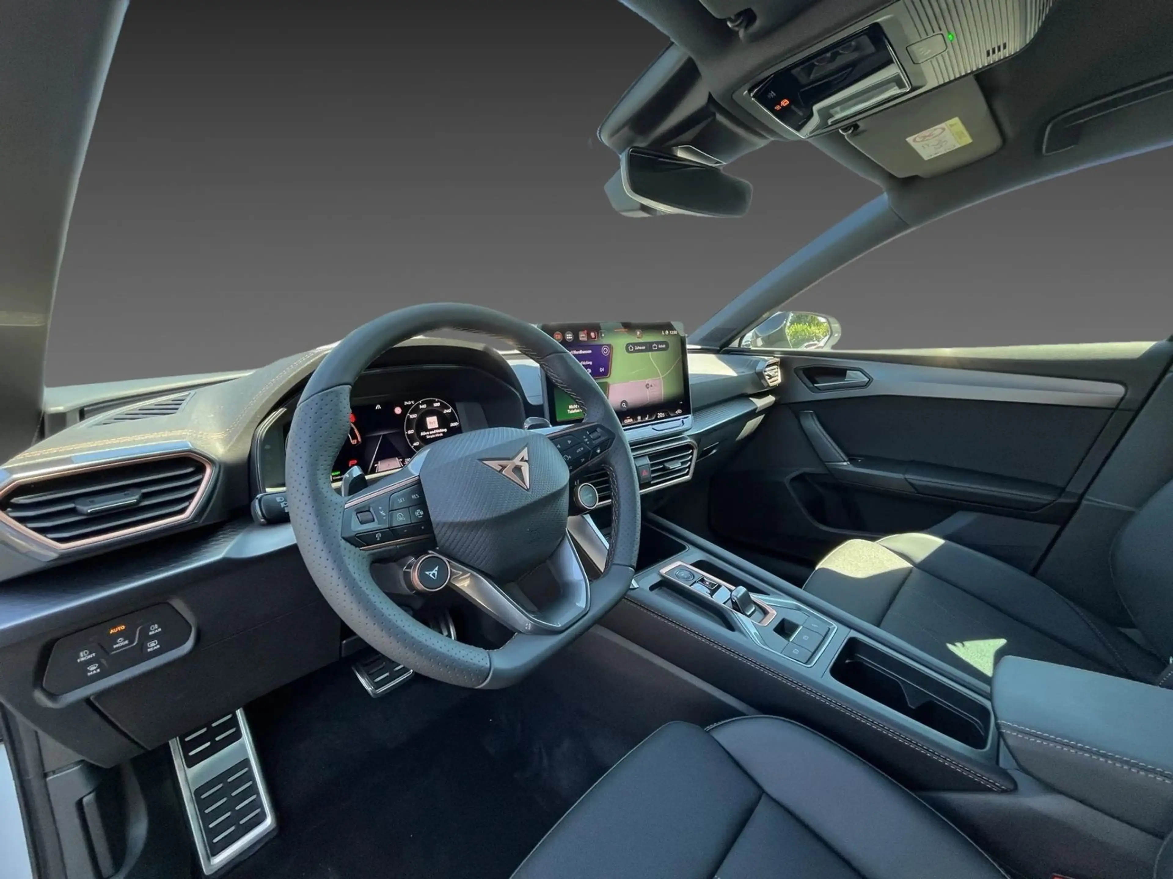 CUPRA Leon 1.5 eTSI DSG 18" Alu ACC Voll LED Navi 3 Zo — photo 9