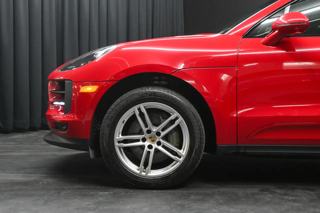 Porsche Macan снимка Porsche Macan