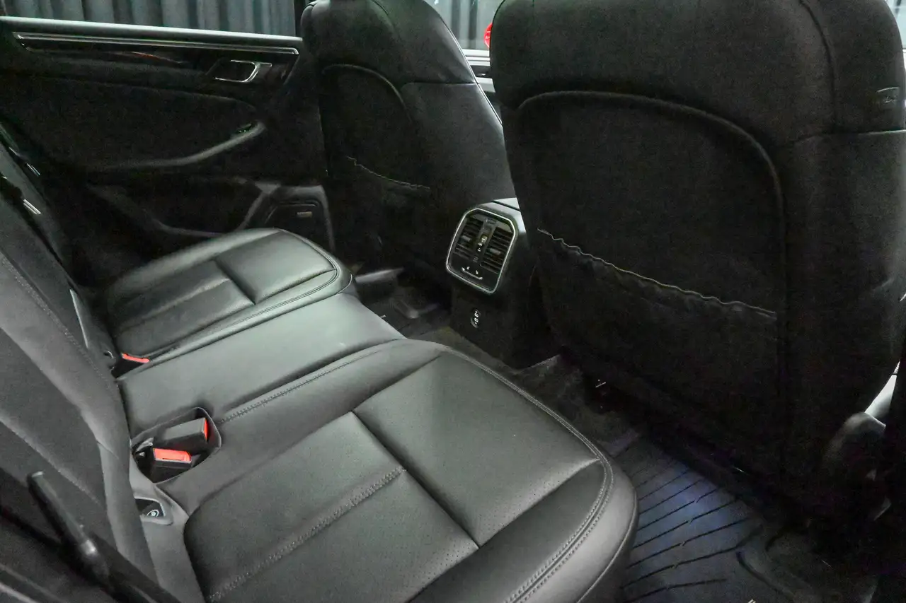 Porsche Macan снимка Porsche Macan