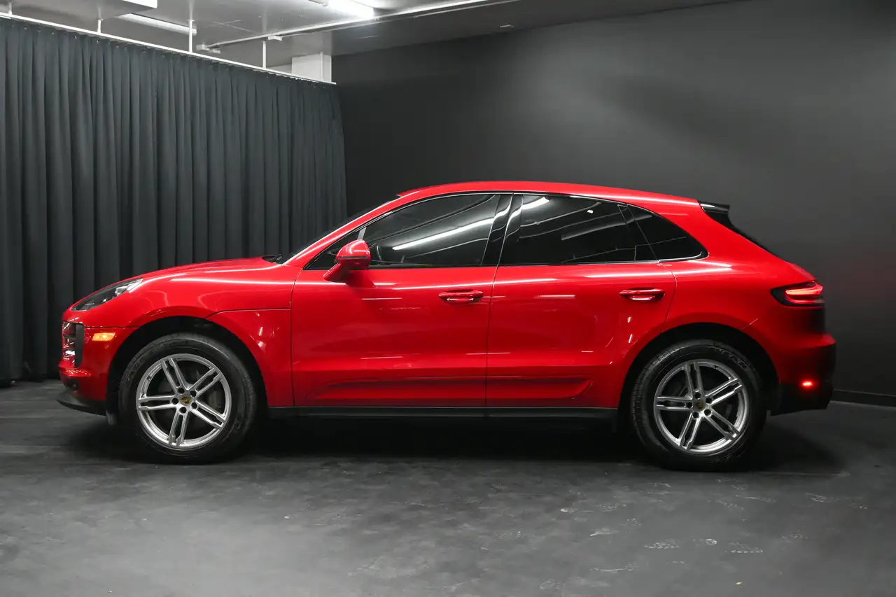 Porsche Macan снимка Porsche Macan
