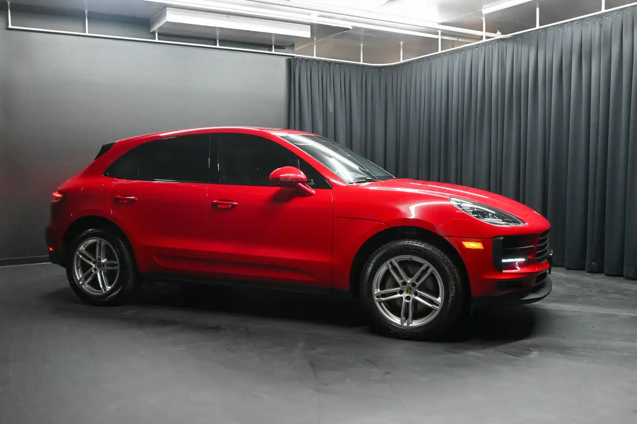 Porsche Macan снимка Porsche Macan