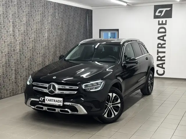 Mercedes-Benz GLC view 2