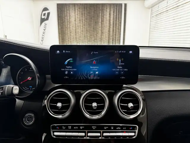 Mercedes-Benz GLC view 15