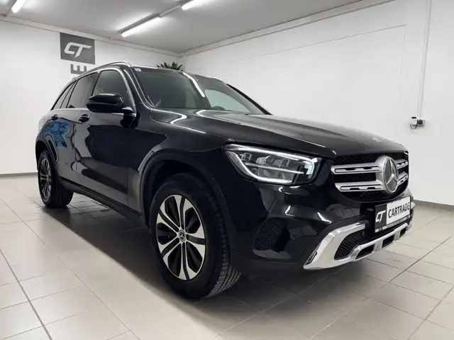 Mercedes-Benz GLC view 5