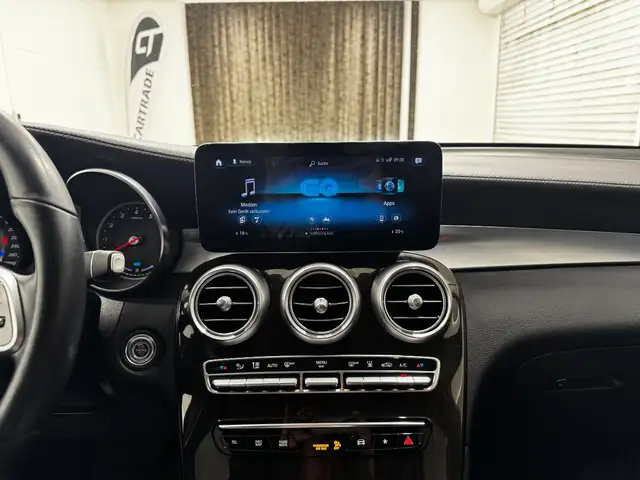 Mercedes-Benz GLC view 14