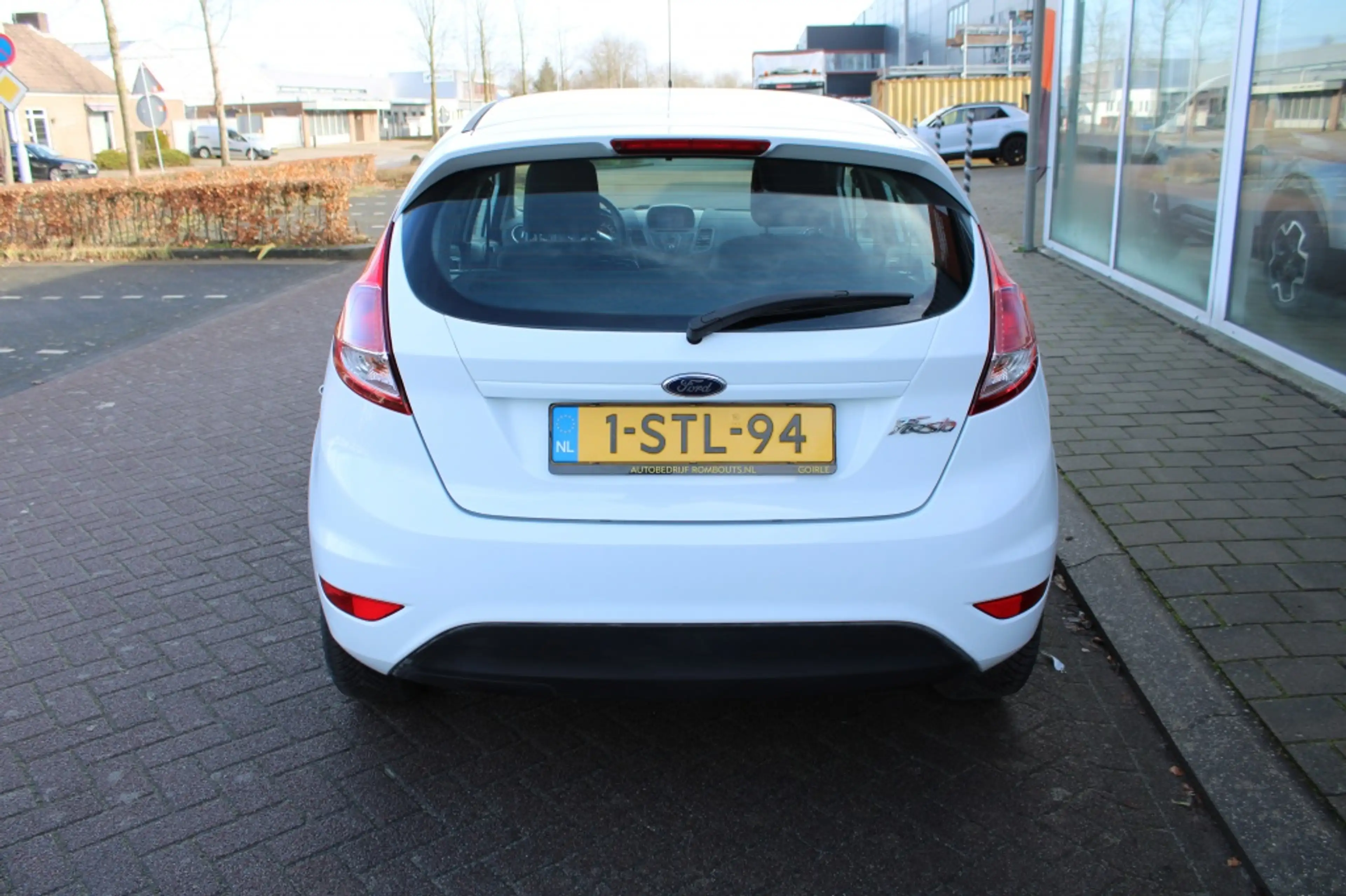 Ford Fiesta 1.0 Style — photo 4