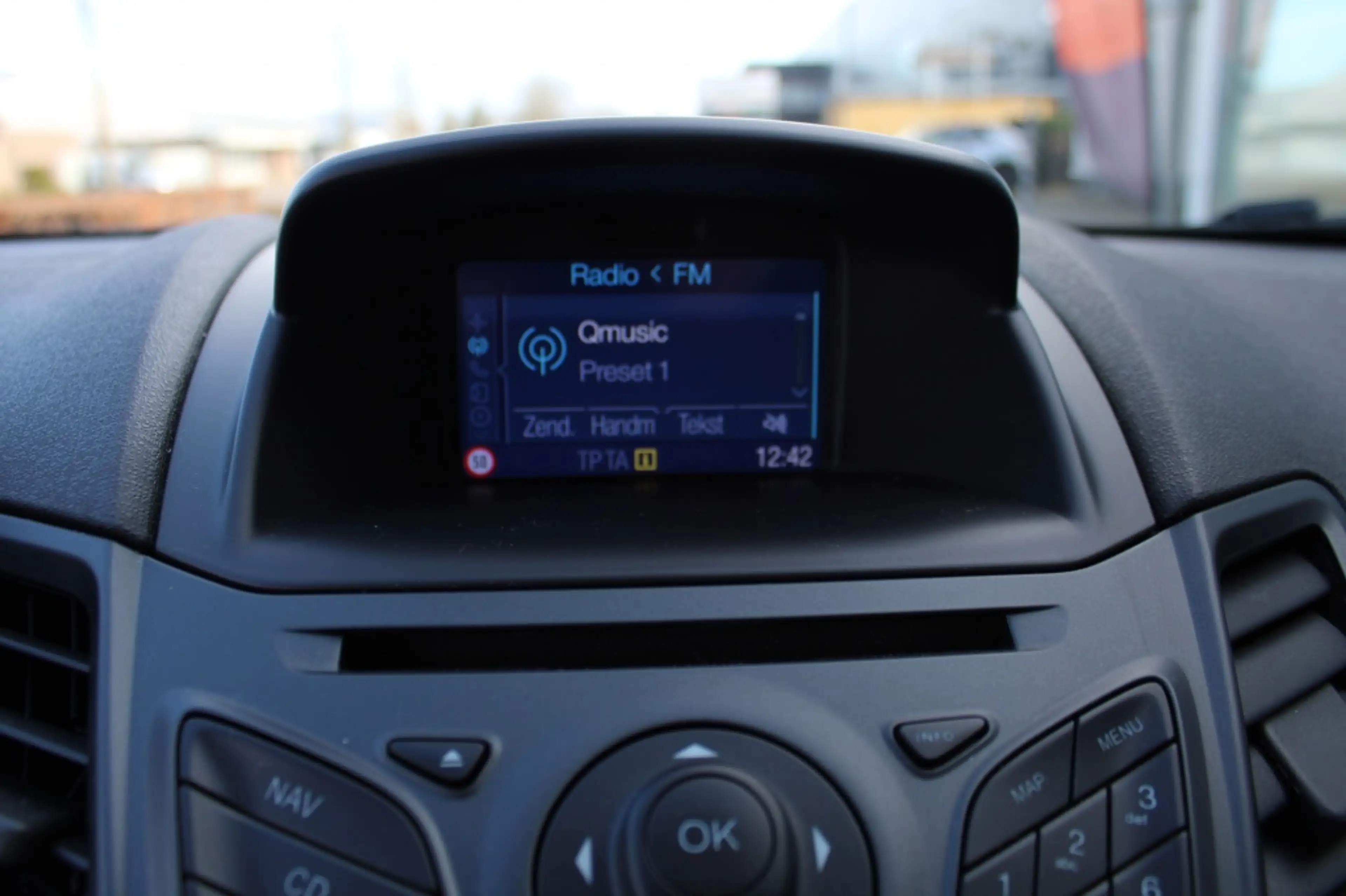 Ford Fiesta 1.0 Style — photo 15