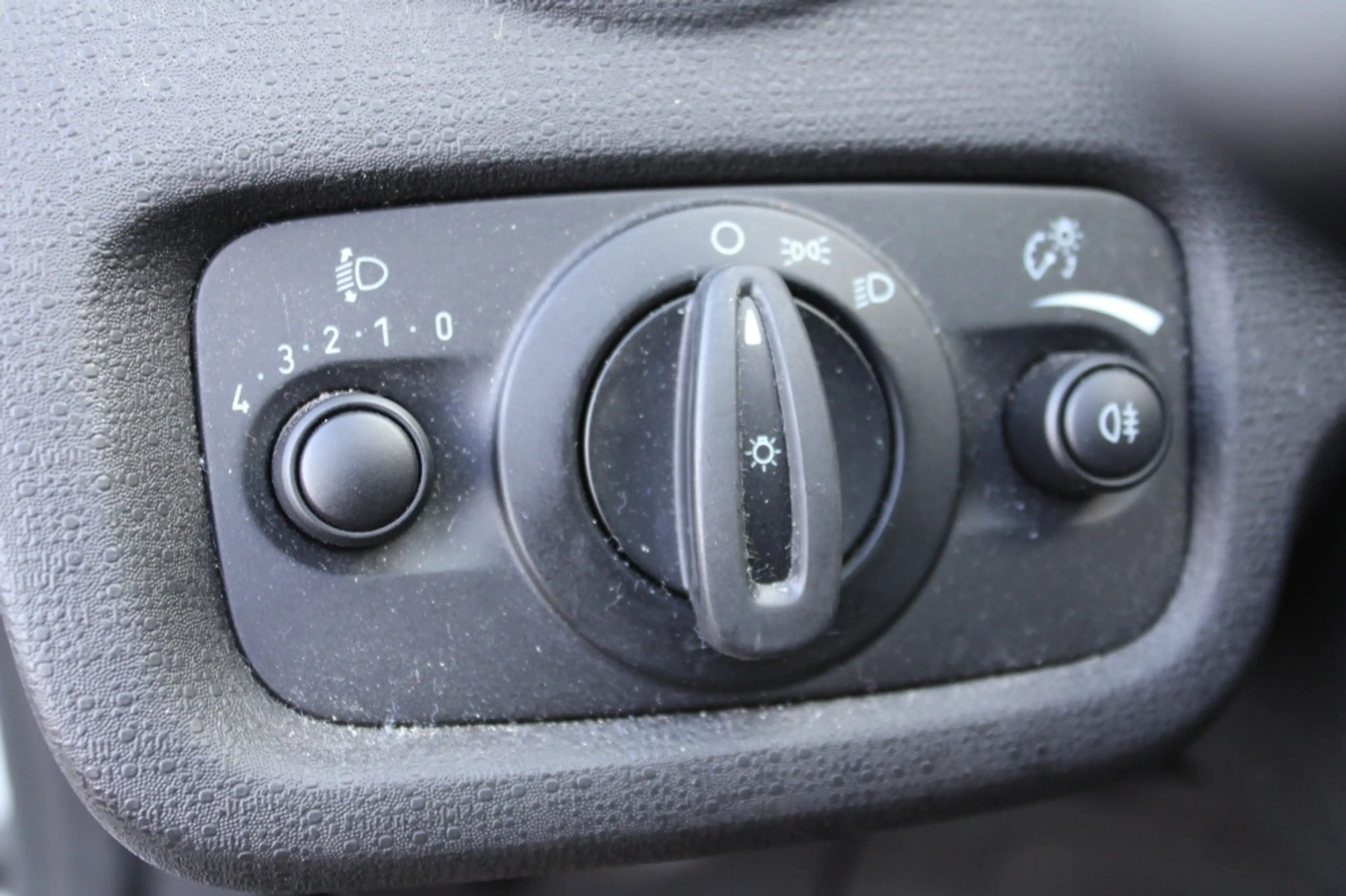 Ford Fiesta 1.0 Style — photo 10