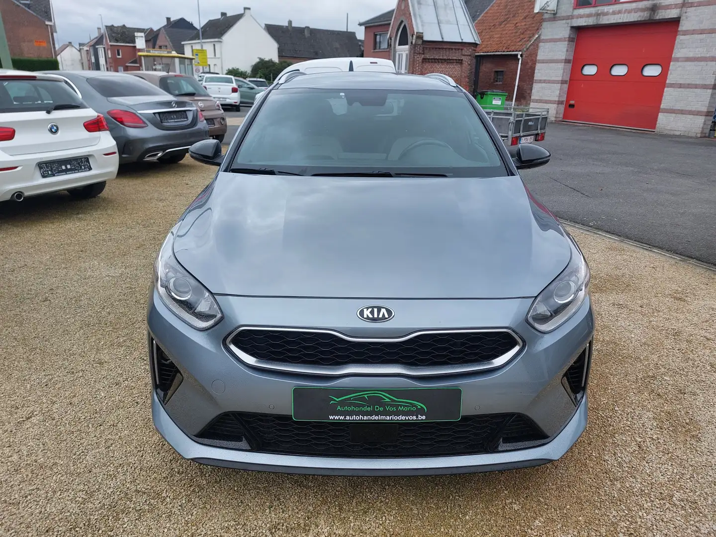 Kia Ceed SW / cee'd SW 1.5i GT-Line * Automaat * Camera * NIEUWSTAAT Gris - 2