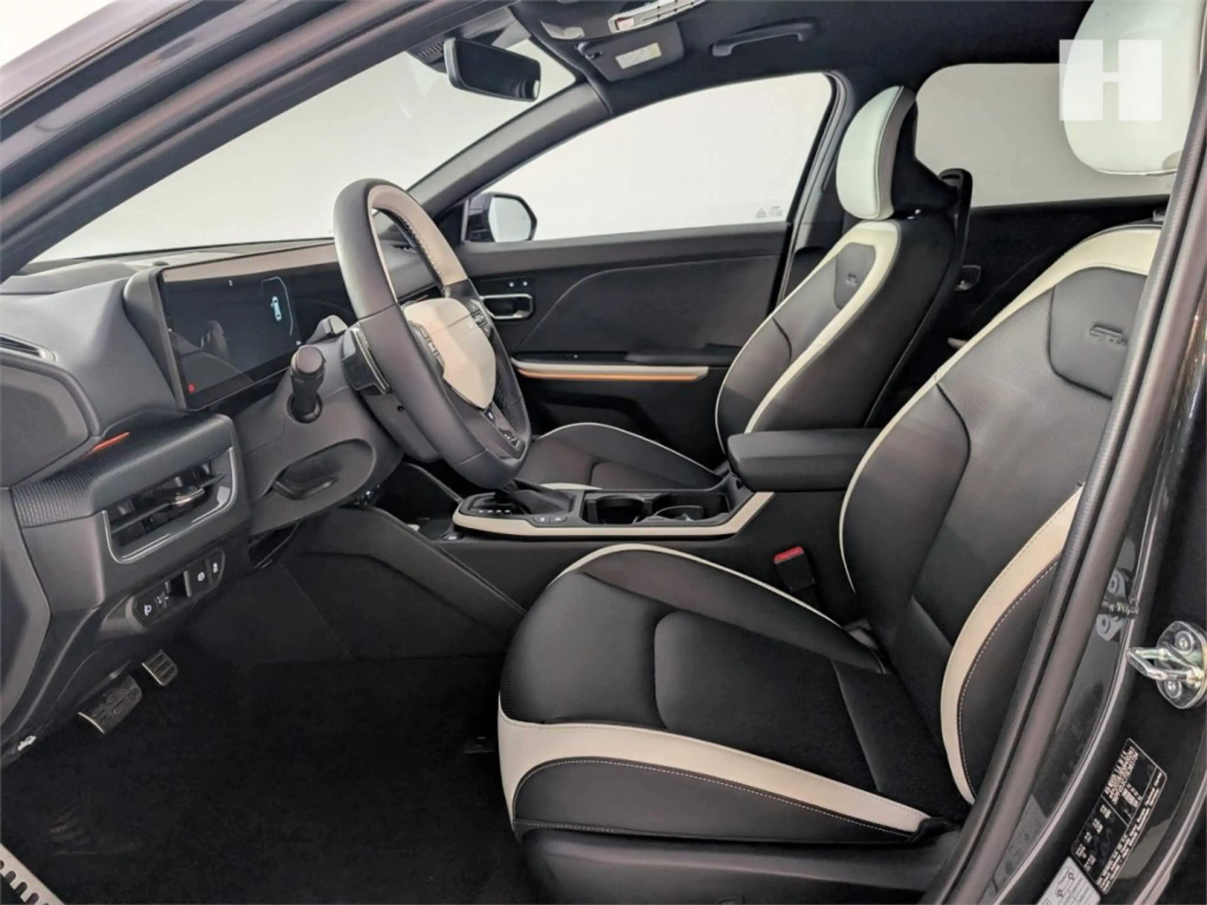 Kia K4 HB/GT-LINE/1.6 TGDI/DCT7/180/MY26 — photo 11