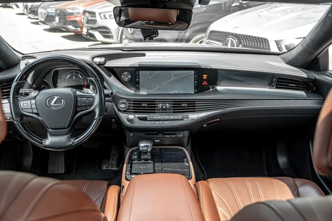 Lexus LS снимка Lexus LS