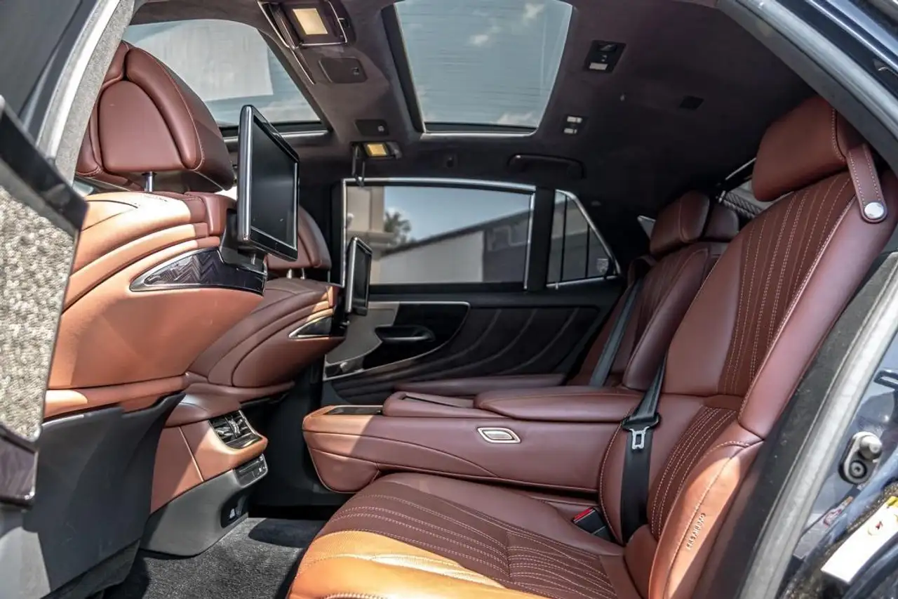 Lexus LS снимка Lexus LS